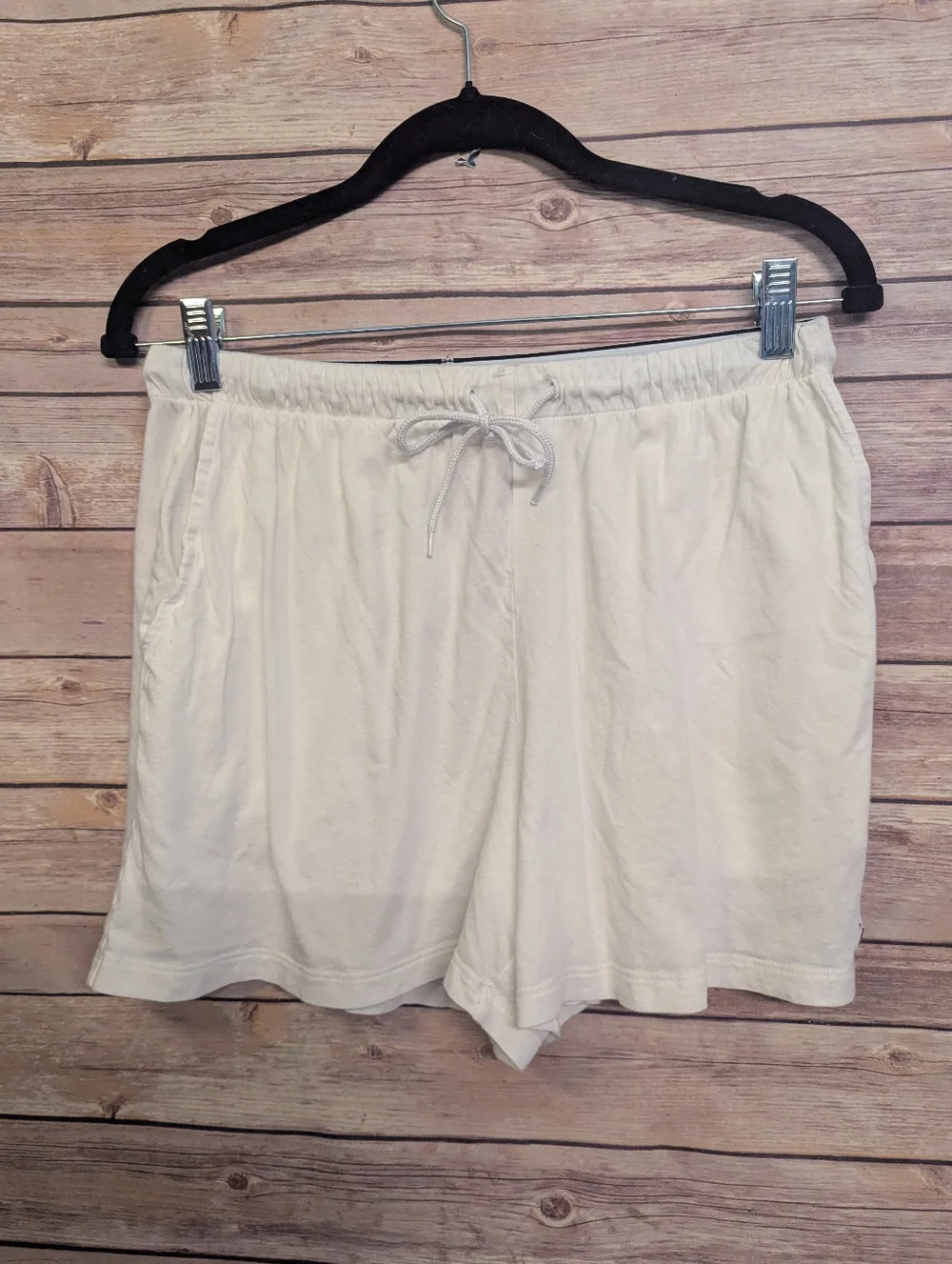 Victoria’s Secret White Lounge Shorts Women’s Small Drawstring Elastic Waist